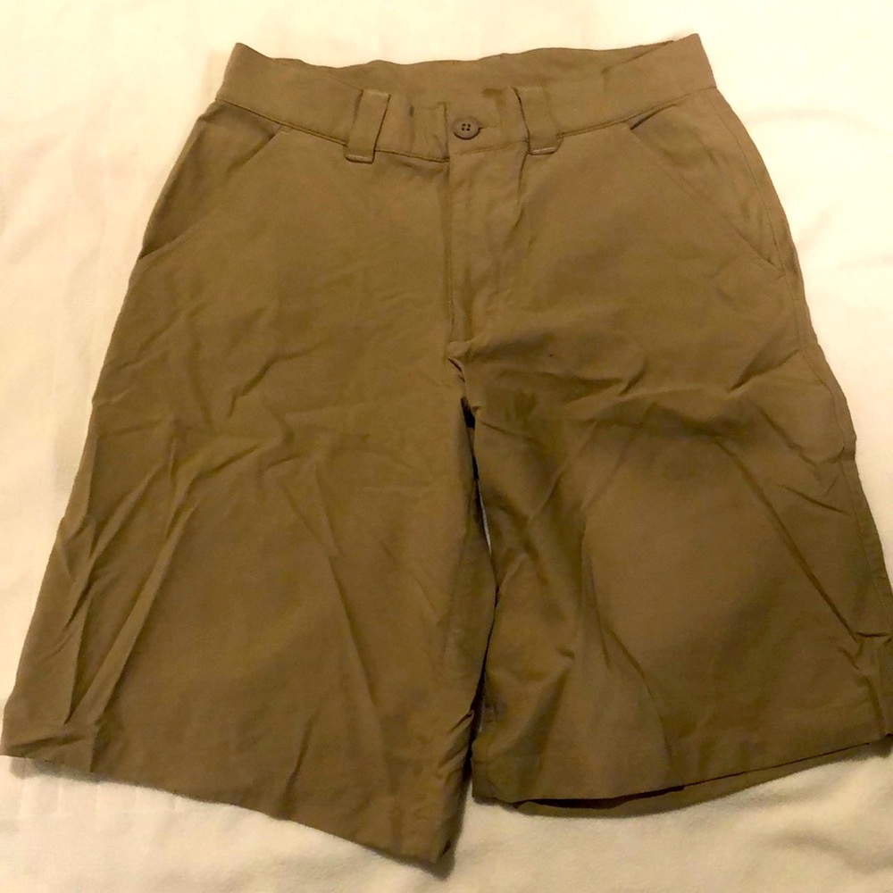 Underamour Golf Shorts